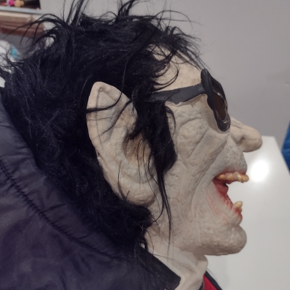 Vtg Latex Rubber Adult Halloween Costume Mask Dracula Vampire Realistic Scary. - Picture 2 of 10